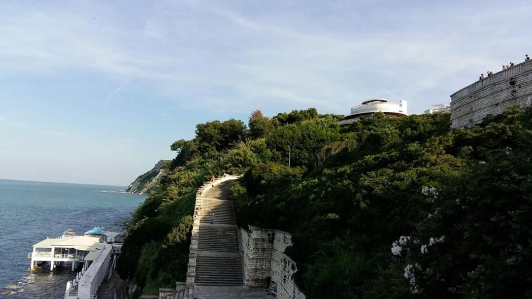 Casa Viorica Hotel Ancona Eksteriør billede