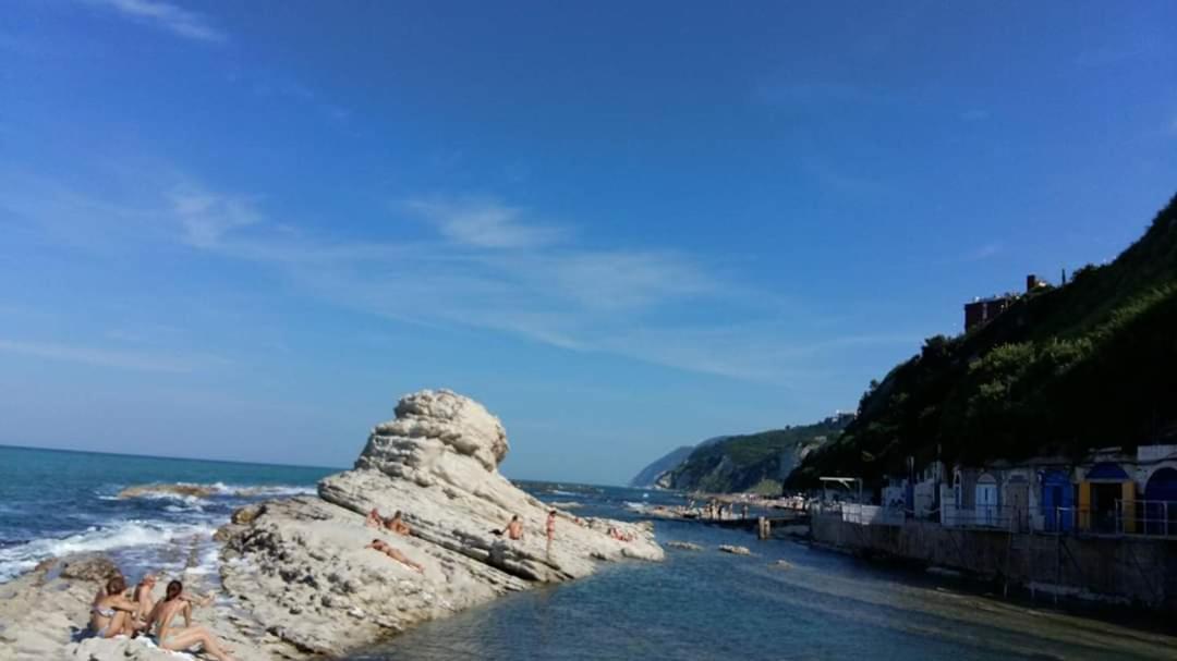 Casa Viorica Hotel Ancona Eksteriør billede